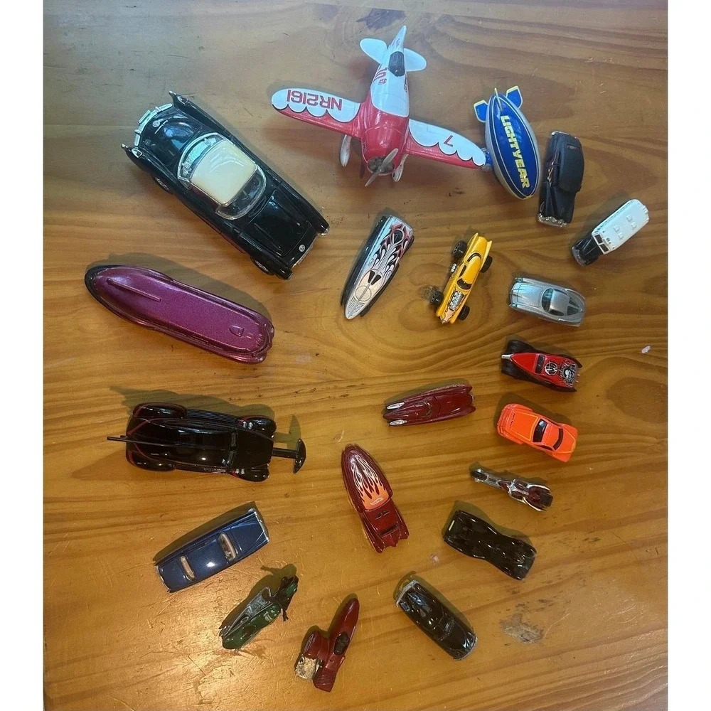 VTG Die Cast metal Random Bundle Lot of 20 Corgi Batman Airplane Hot Wheels